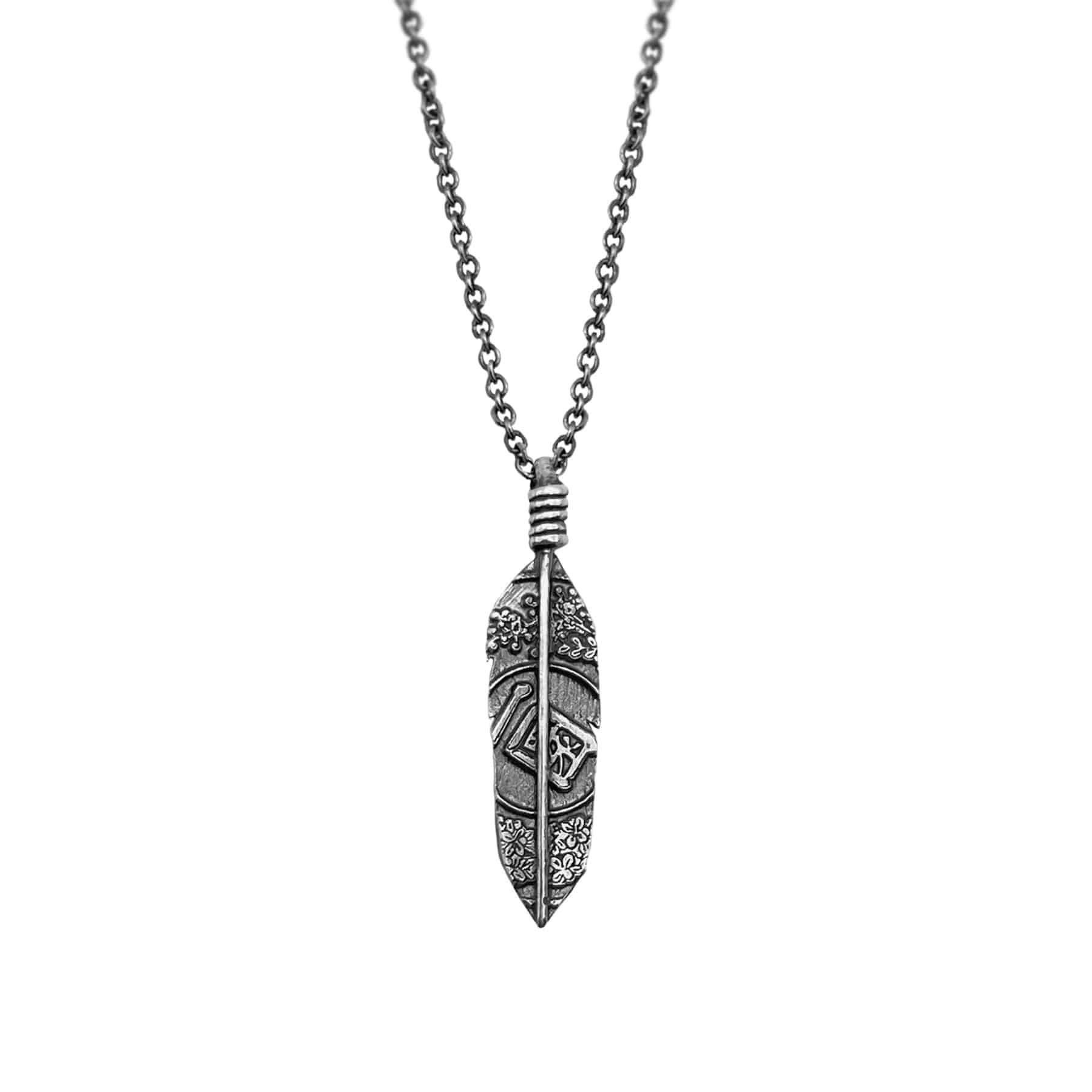 1Warn Feather Necklace